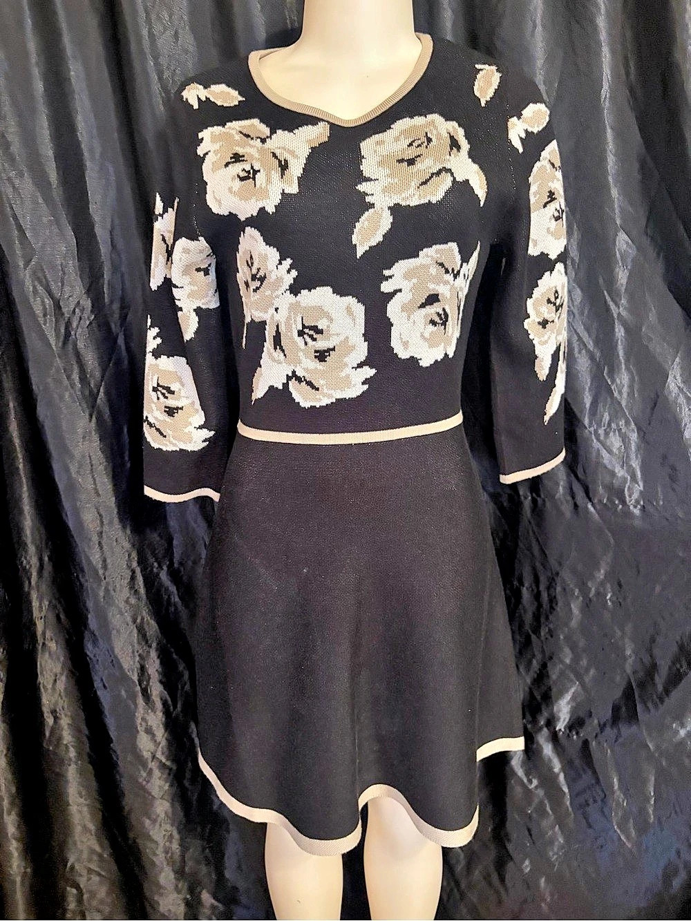 Jessica Howard Floral Mini Dress in Black & Cream Size Small